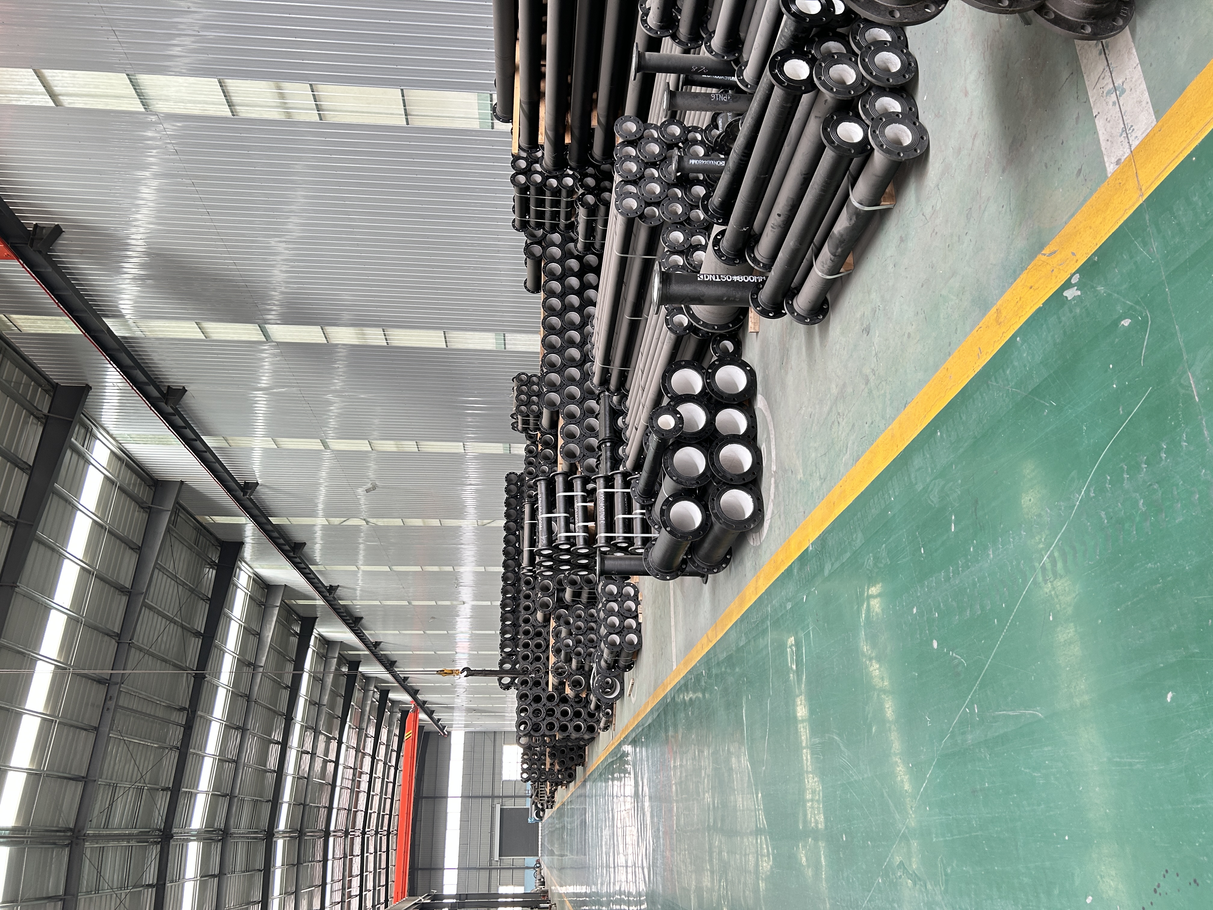 Kelengkapan paip besi mulur: Pengenalan & Ciri